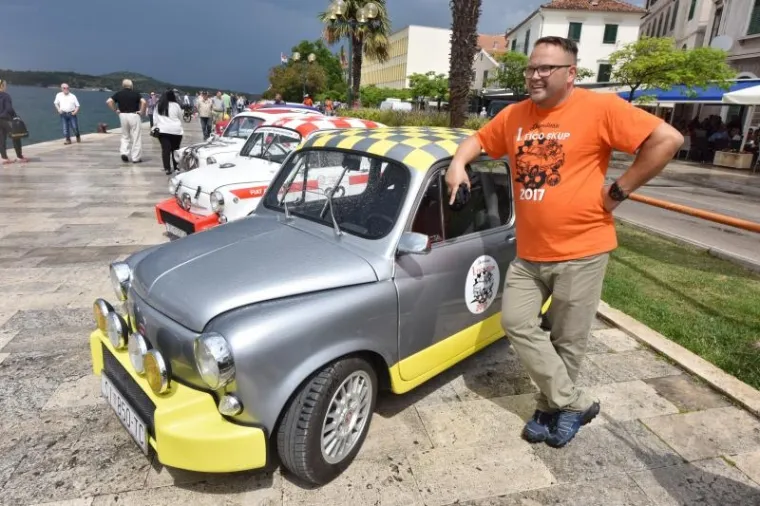 MEĐUNARODNI SKUP FIĆEKA: Legenda zavladala ulicama &Scaron;ibenika