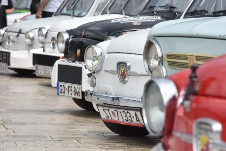 MEĐUNARODNI SKUP FIĆEKA: Legenda zavladala ulicama &Scaron;ibenika