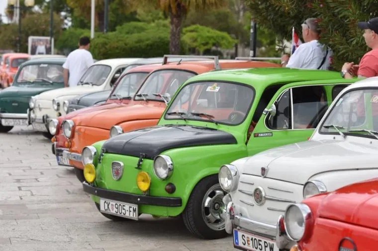 MEĐUNARODNI SKUP FIĆEKA: Legenda zavladala ulicama &Scaron;ibenika