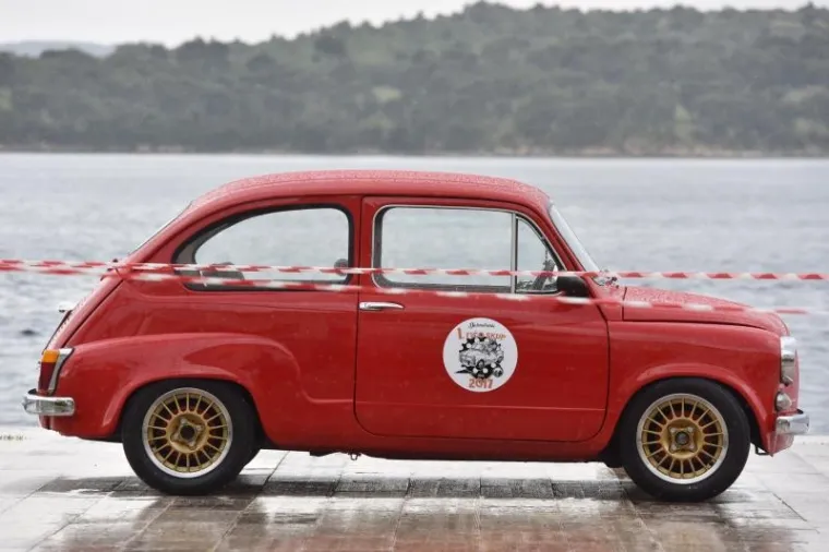 MEĐUNARODNI SKUP FIĆEKA: Legenda zavladala ulicama &Scaron;ibenika