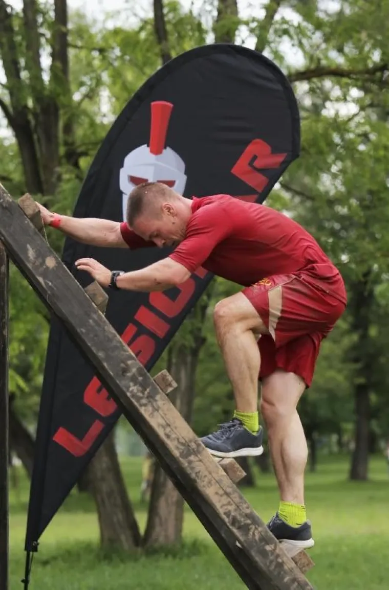 KAKO SAVLADATI 15 PREPREKA: Na Jarunu održan Legionar Challenge Zagreb 2017.