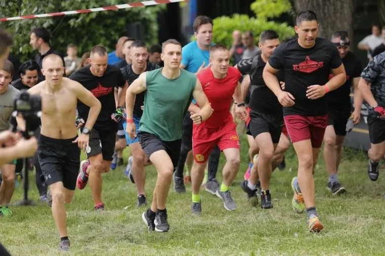 KAKO SAVLADATI 15 PREPREKA: Na Jarunu održan Legionar Challenge Zagreb 2017.