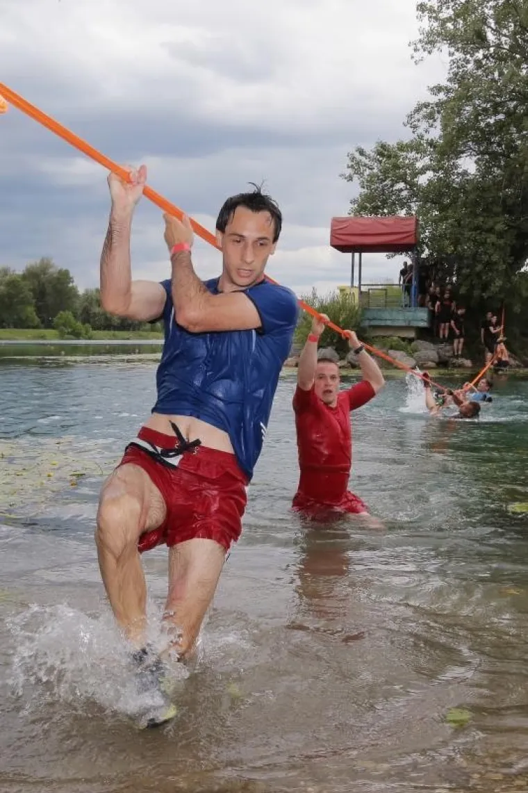 KAKO SAVLADATI 15 PREPREKA: Na Jarunu održan Legionar Challenge Zagreb 2017.