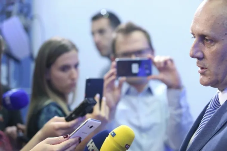 Drago Prgomet obratio se medijima u svom stožeru