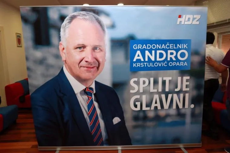 Kandidat HDZ-a Andro Krstulović Opara zasad je, prema izlaznim anketama, drugi s gotovo 25 posto glasova.