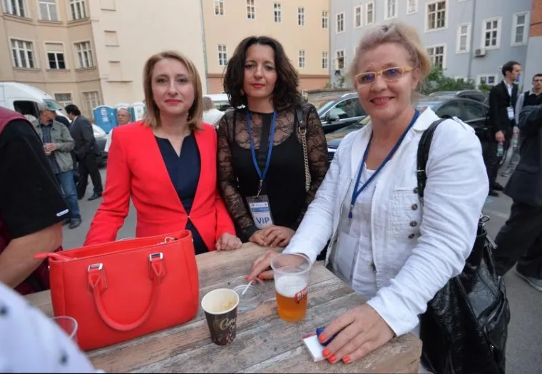 ZAGREB: Okupljanje u stožeru Milana Bandića u Pra&scaron;koj ulici