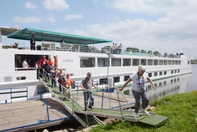 FRANCUSKI CRUISER DOPLOVIO DO SISKA! Za 80-ak putnika organiziran zanimljiv program