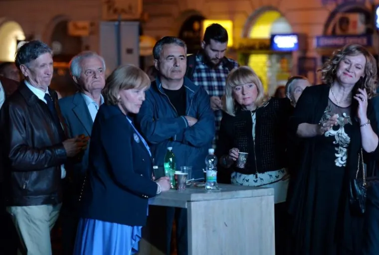 TKO JE SVE SLAVIO U BANDIĆEVOM STOŽERU? Do&scaron;li su olimpijska pobjednica i legendarni pjevač, ali svi su gledali u prekrasnu brinetu