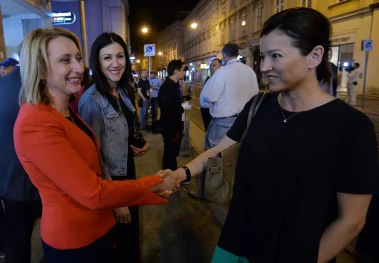 TKO JE SVE SLAVIO U BANDIĆEVOM STOŽERU? Do&scaron;li su olimpijska pobjednica i legendarni pjevač, ali svi su gledali u prekrasnu brinetu