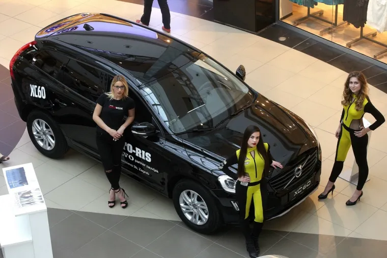 SEKSI DJEVOJKE I BRZI AUTOMOBILI: Zavr&scaron;io je Zagreb Auto Week, evo kako je bilo