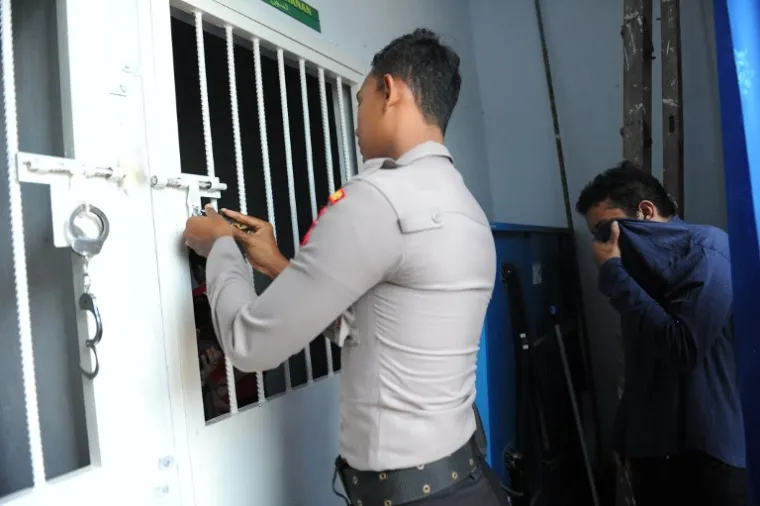 Indonezija: Na javnom &scaron;ibanju dvojice homoseksualaca svjetina pljeskala