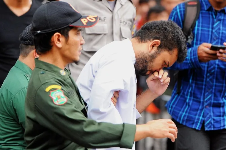 Indonezija: Na javnom &scaron;ibanju dvojice homoseksualaca svjetina pljeskala