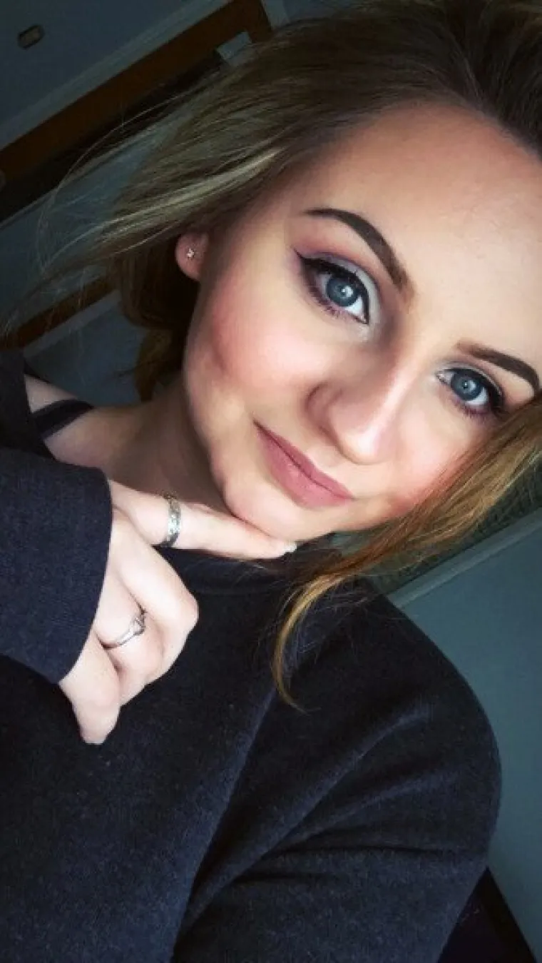 Vje&scaron;tina kojom ove djevojke snimaju selfije je na profesionalnoj razini. Tožno znaju kako snimiti seksi sebić, kako onaj tajanstveni, kako otkriti taman toliko da zagolica ma&scaron;tu, A to bi svaka cura htjela znati