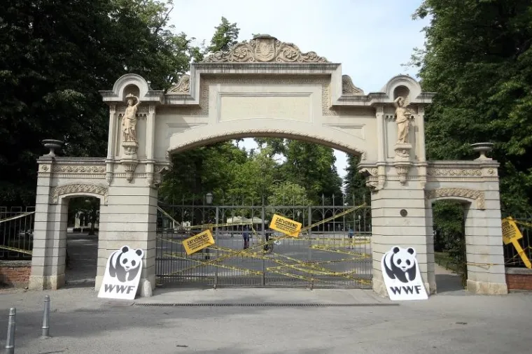 Na ulazu u park Maksimir osvanula poruka 'Priroda danas nema vremena za tebe'