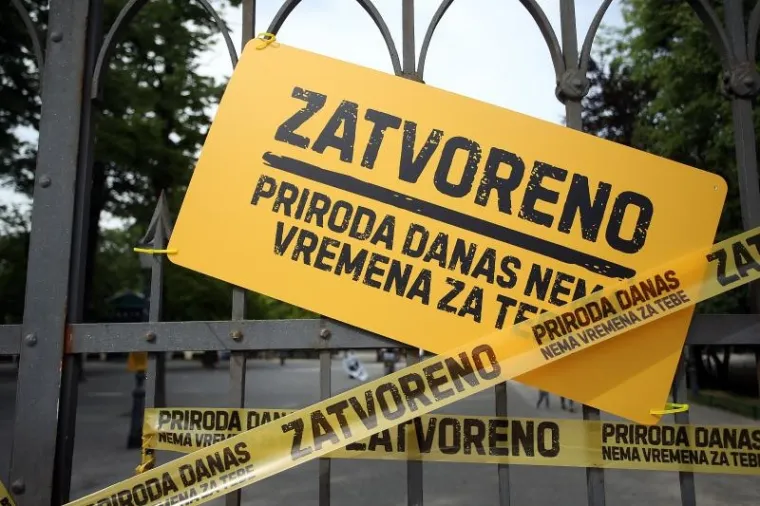 Na ulazu u park Maksimir osvanula poruka 'Priroda danas nema vremena za tebe'