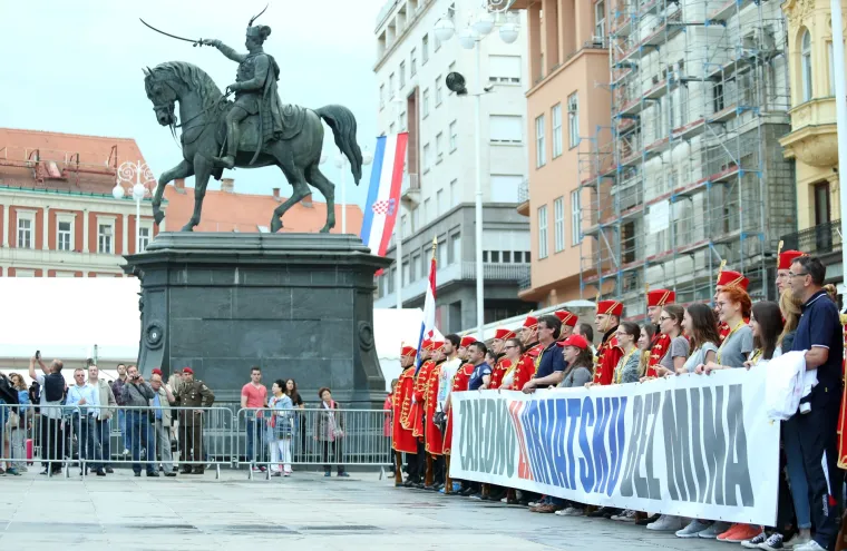 Postrojavanje Počasne satnije
