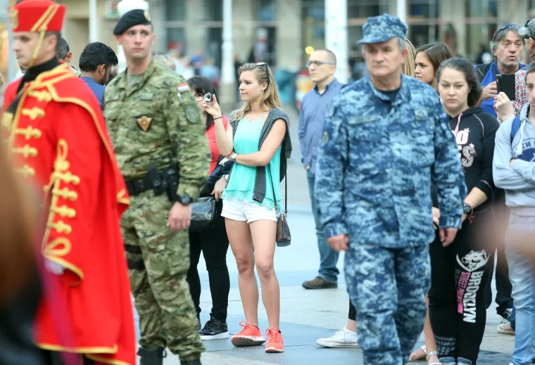 Postrojavanje Počasne satnije