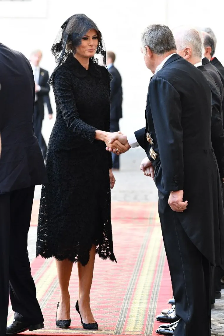 Papa i Trump susreli se u Vatikanu, pogledajte kako su bile odjevene Melania i Ivanka