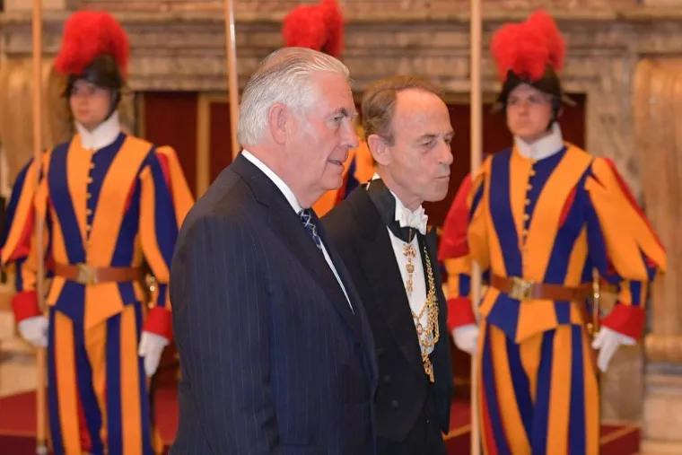 Papa i Trump susreli se u Vatikanu, pogledajte kako su bile odjevene Melania i Ivanka