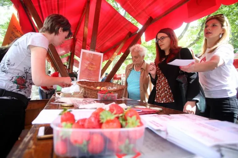 Volonterski doručak na zagrebačkom Zrinjevcu