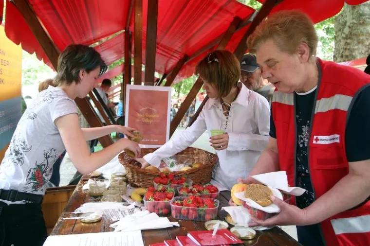 Volonterski doručak na zagrebačkom Zrinjevcu
