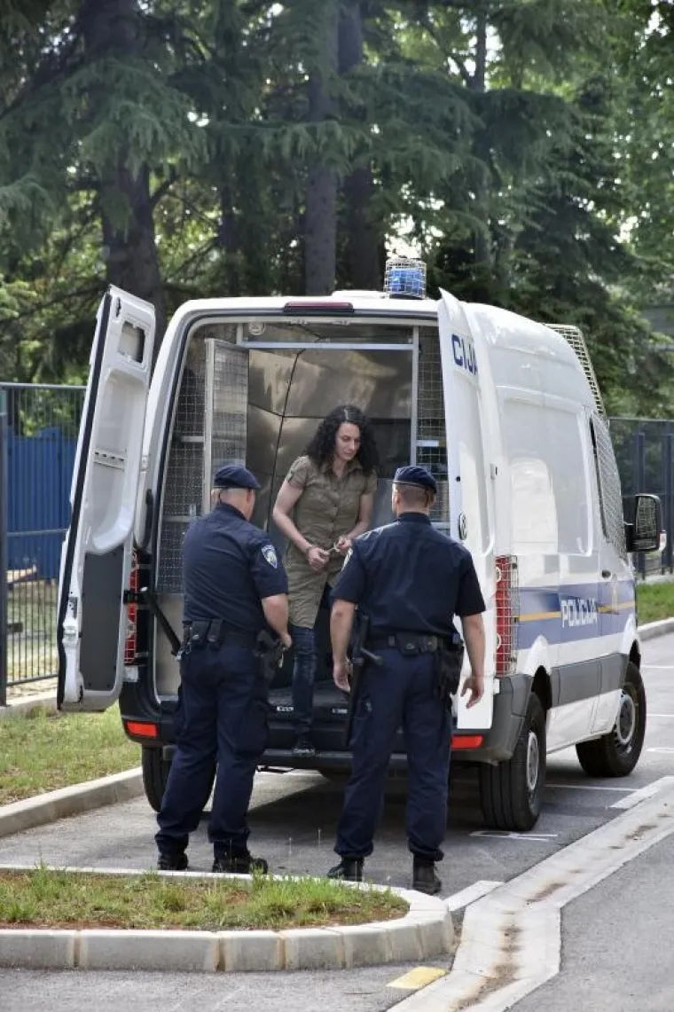 SLUČAJ UBIJENOG 3-GODIŠNJAKA: Privođenje majke osumnjičene za ubojstvo