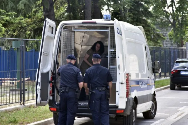 SLUČAJ UBIJENOG 3-GODIŠNJAKA: Privođenje majke osumnjičene za ubojstvo