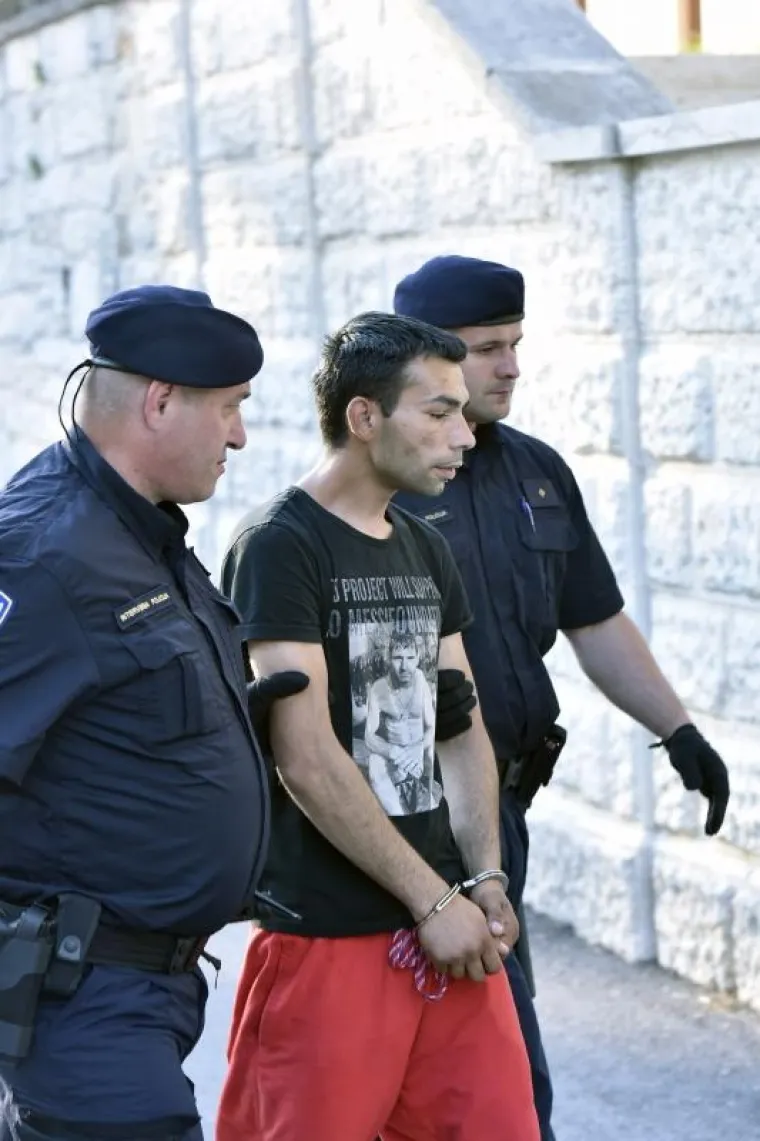 SLUČAJ UBIJENOG 3-GODIŠNJAKA: Privođenje majke osumnjičene za ubojstvo