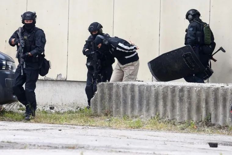 SPECIJALCI U AKCIJI: Pogledajte kako je izgledala spektakularna vježba i kako su zavr&scaron;ili 'teroristi'