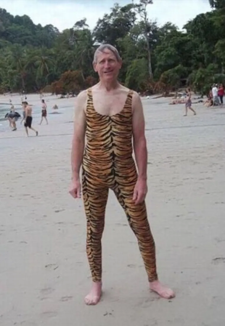 KUPAĆI KOSTIMI IZ NOĆNIH MORA: Ne znamo tko ih je dizajnirao, ali sigurno znamo da im je mjesto iza re&scaron;etaka