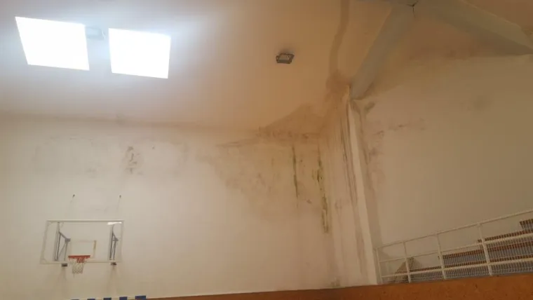 Školska dvorana u Ninu raspada se od vlage