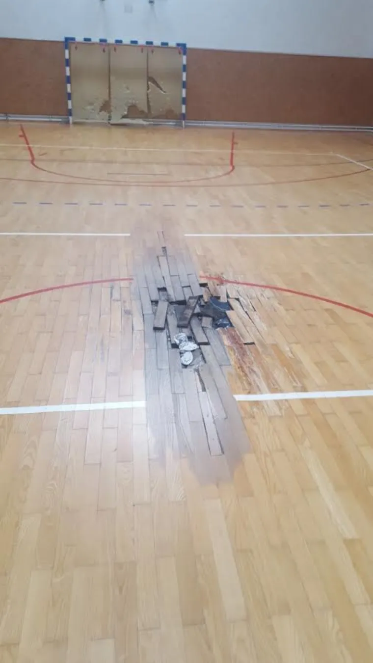 Školska dvorana u Ninu raspada se od vlage