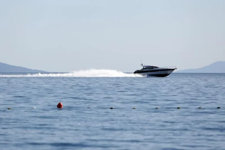RIJEKA OKUPANA SUNCEM: Prekrasno vrijeme izmamilo građane na plaže