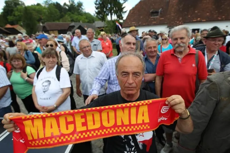 SVEČANI SKUP U POVODU DANA MLADOSTI-RADOSTI: U Kumrovcu se okupilo više od šest tisuća ljudi