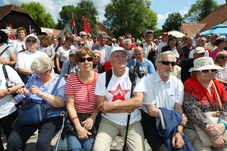 SVEČANI SKUP U POVODU DANA MLADOSTI-RADOSTI: U Kumrovcu se okupilo vi&scaron;e od &scaron;est tisuća ljudi