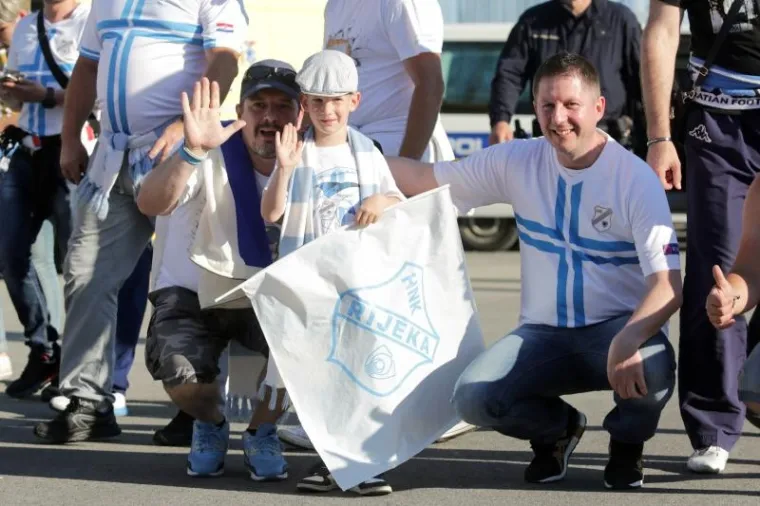 ARMADA ZAVLADALA ZAGREBOM: Pogledajte kako izgleda riječka proslava naslova u Maksimiru