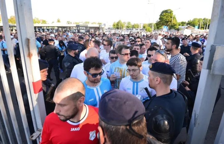 ARMADA ZAVLADALA ZAGREBOM: Pogledajte kako izgleda riječka proslava naslova u Maksimiru