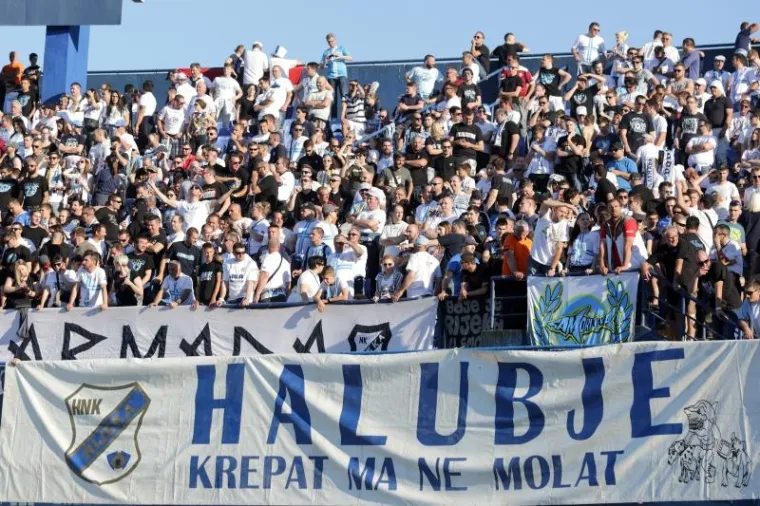 ARMADA ZAVLADALA ZAGREBOM: Pogledajte kako izgleda riječka proslava naslova u Maksimiru