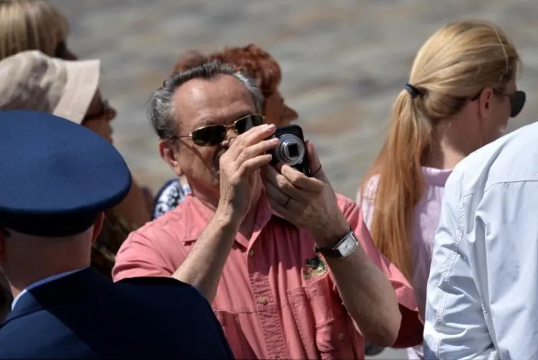 VELIKA SMJENA STRAŽE ISPRED BANSKIH DVORA: Premijer Plenković na ceremoniju doveo sina Marija