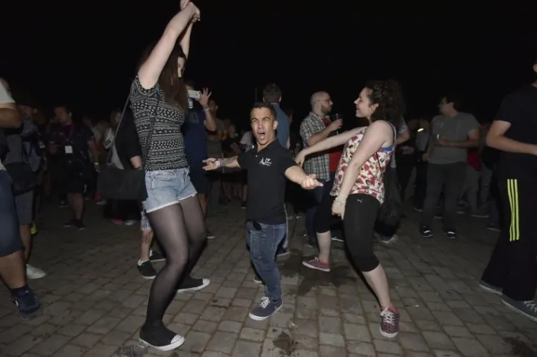 PRVA VEČER SPEKTAKLA U UMAGU: Slavni 'The Prodigy' odu&scaron;evili posjetitelje, pogledajte kako je bilo