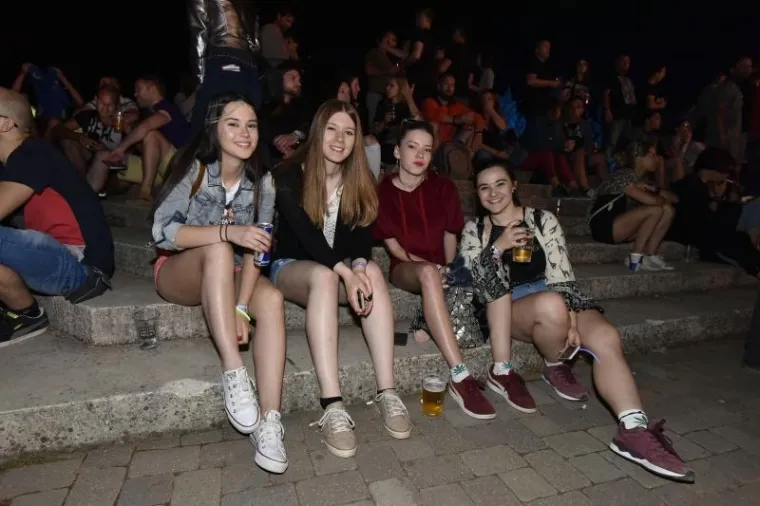 PRVA VEČER SPEKTAKLA U UMAGU: Slavni 'The Prodigy' odu&scaron;evili posjetitelje, pogledajte kako je bilo