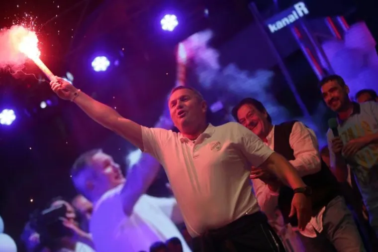 OVAKO RIJEKA SLAVI NASLOV: Pogledajte detalje s proslave koja je trajala do jutarnjih sati nedjelje