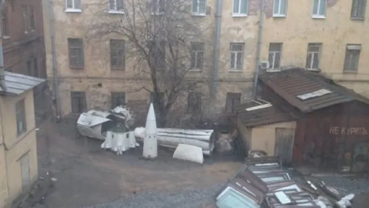 Razglednice iz Rusije su jedinstvene i lako prepoznatljive jer su prepune bizarnih prizora koje je moguće vidjeti sam kod njih. Neke od takvih prizora okupili smo u galeriji.