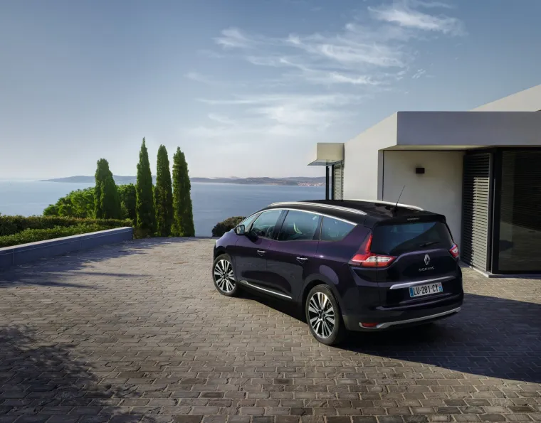 ODSAD I U INITIALE PARIS VERZIJI: Pogledajte Renault Scenic i Grand Scenic u najluksuznijem izdanju