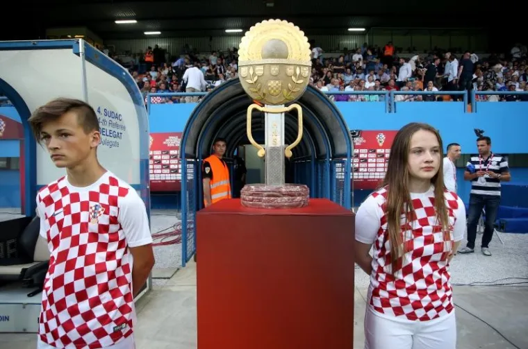 Rijeka i Dinamo igraju u 26. finalu Hrvatskog kupa u Varaždinu Riječani se bore za 4. naslov, Dinamo za 15. trofej u Kupu.