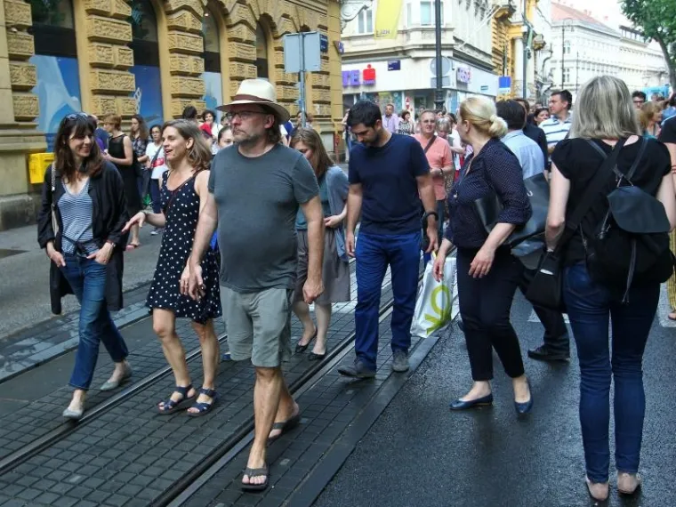 20.000 LJUDI STIGLO NA PROSVJED PODR&Scaron;KE KURIKULARNOJ REFORMI: Podr&scaron;ku su do&scaron;li dati brojni političari