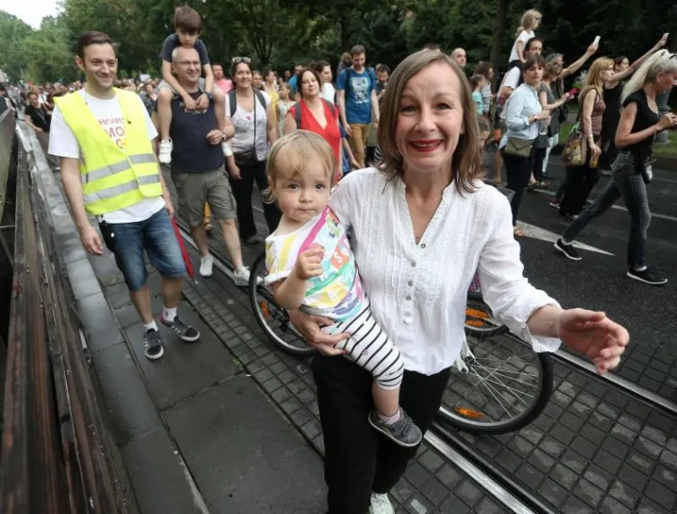 20.000 LJUDI STIGLO NA PROSVJED PODR&Scaron;KE KURIKULARNOJ REFORMI: Podr&scaron;ku su do&scaron;li dati brojni političari