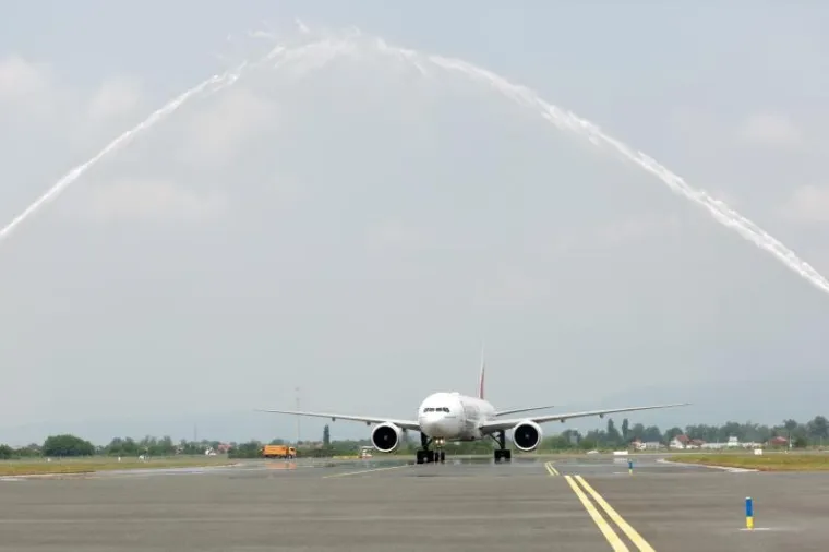 Prvim letom Emiratesa u Zagreb su stigli putnici iz vi&scaron;e od 16 zemalja povezanih Emiratesovom mrežom, uključujući Tajvan, Australiju, Indiju, Ujedinjene Arapske Emirate, Južnu Koreju, Kinu, Japan, Singapur i Južnu Afriku.