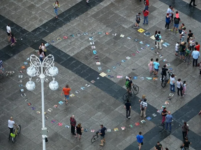PROSVJED PODR&Scaron;KE OBRAZOVNOJ REFORMI: Ki&scaron;a odgodila prosvjednu &scaron;etnju, ali ljudi nisu posustali