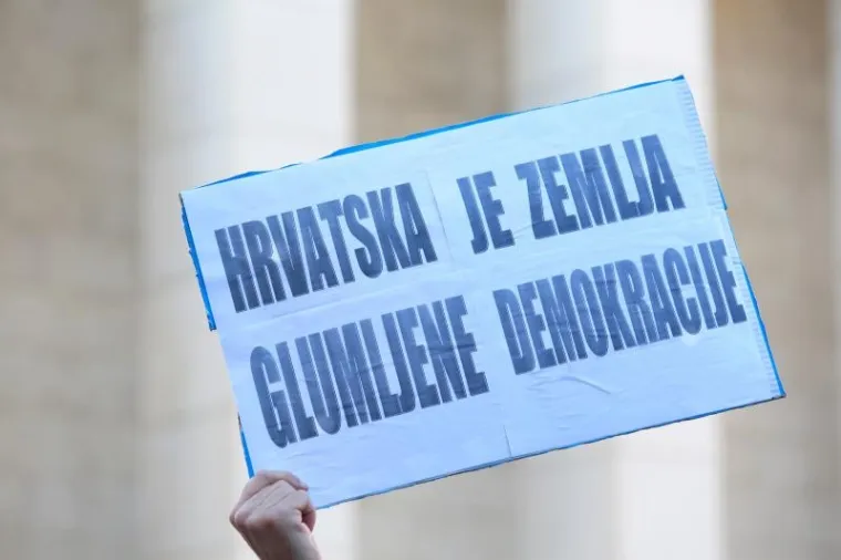 PROSVJED PODRŠKE KURIKULARNOJ REFORMI ODRŽAN DILJEM HRVATSKE: Evo kako je bilo u Splitu, Rijeci, Slavonskom Brodu...